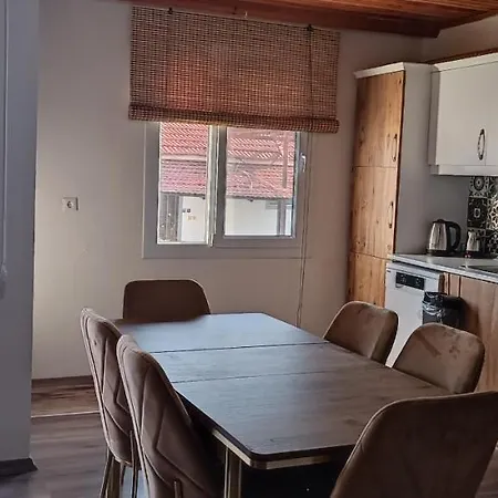Apartment Huelya